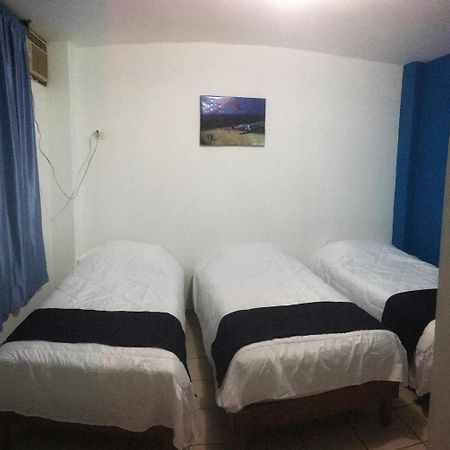 Hostal Albatros Manta Eksteriør billede